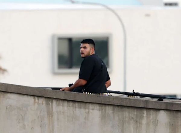 أحد منفذي الهجوم