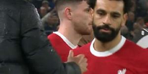 محمد صلاح يطيح بالمدير الرياضي لليفربول.. هجوم وقرار رسمي مرتقب