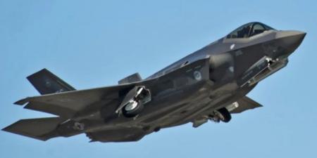 بصاروخ "سطح جو".. إيران تستهدف طائرة حربية إسرائيلية (F-35) في أجوائها