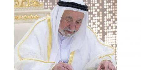 سلطان يحل مجلس إدارة نادي الشارقة
