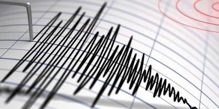 زلزال بقوة 6.6 درجة يهز بحر باندا بإندونيسيا