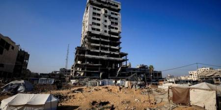 خروق إسرائيلية ومهلة لـ «حماس» بمغادرة «الخط الأصفر»