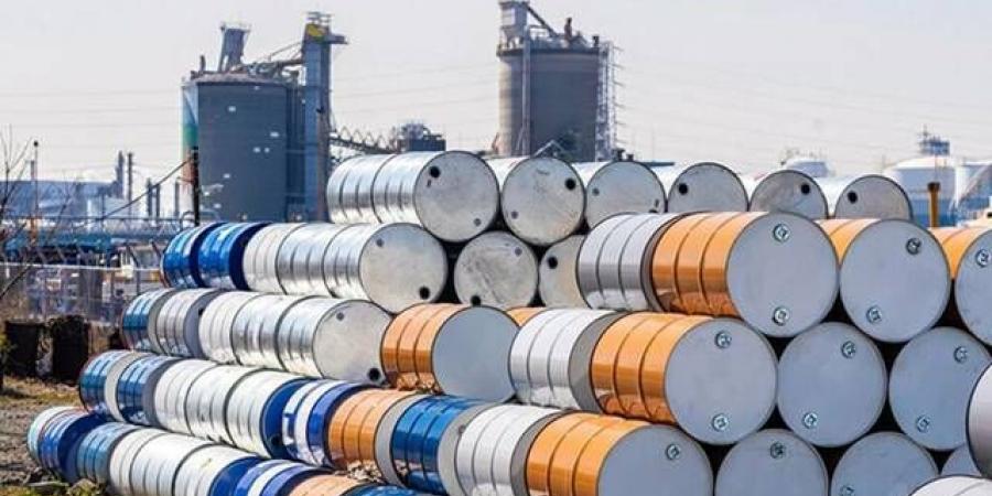 النفط
      يرتفع
      وسط
      استمرار
      الصراع
      بالشرق
      الأوسط