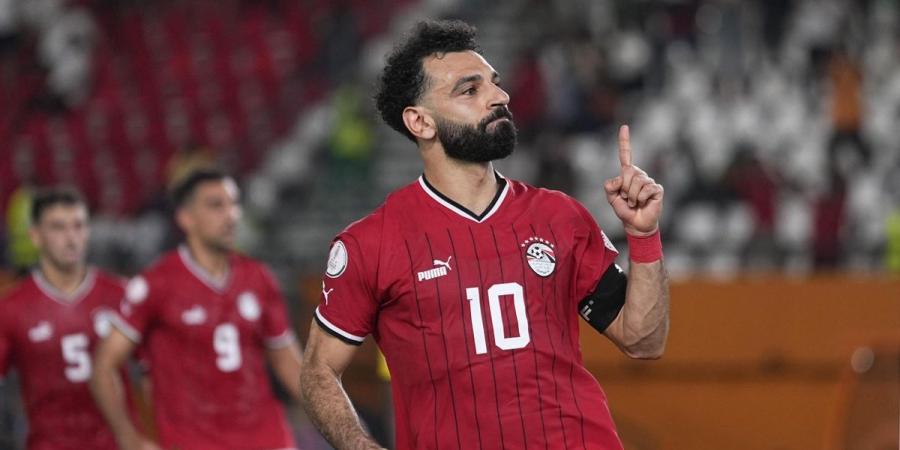 حسام
      حسن
      يعد
      الجمهور:
      "هتشوفوا
      صلاح"
      بشكل
      جديد
      مع
      المنتخب