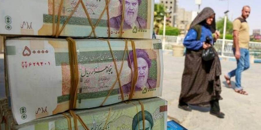 الرئيس الإيراني: نحتاج لـ250 مليار دولار استثمارات لتحقيق نمو 8%