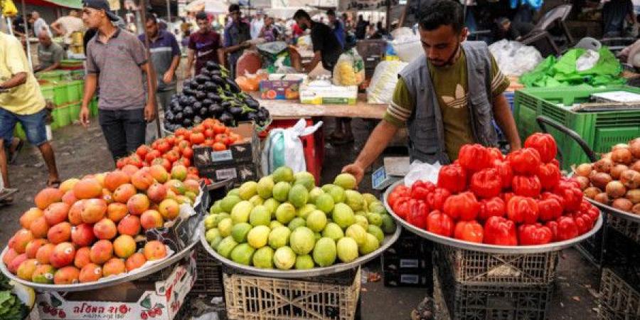 لجنة طوارئ الغرف التجارية بغزة تصدر قائمة أسعار للسلع الغذائية