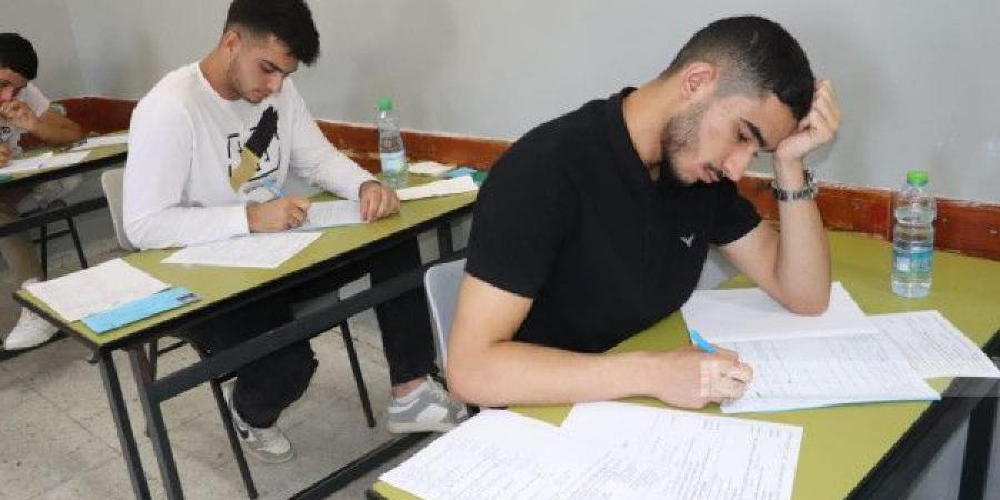 "التربية": امتحان الثانوية العامة سيُعقد في موعده