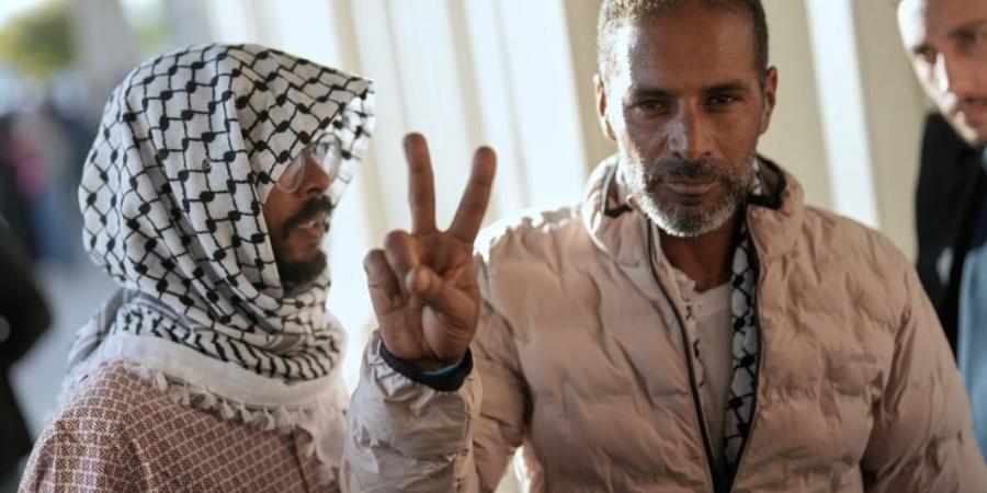 ناشطون في «أسطول الصمود»: عاملونا كالحيوانات في إسرائيل