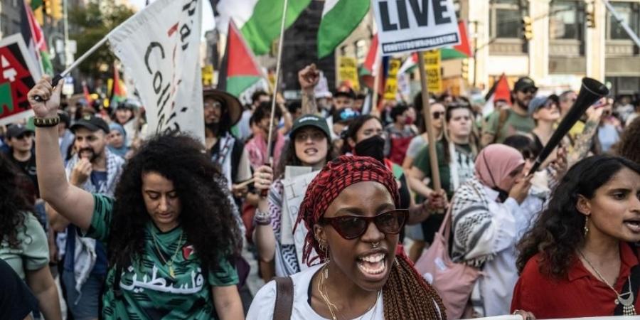 مئات الآلاف يرفعون شعار «الحرية لفلسطين» في شوارع أوروبا وأمريكا