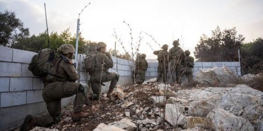 قوة إسرائيلية تتوغل جنوب لبنان وتقتل موظفاً داخل مبنى بلدية